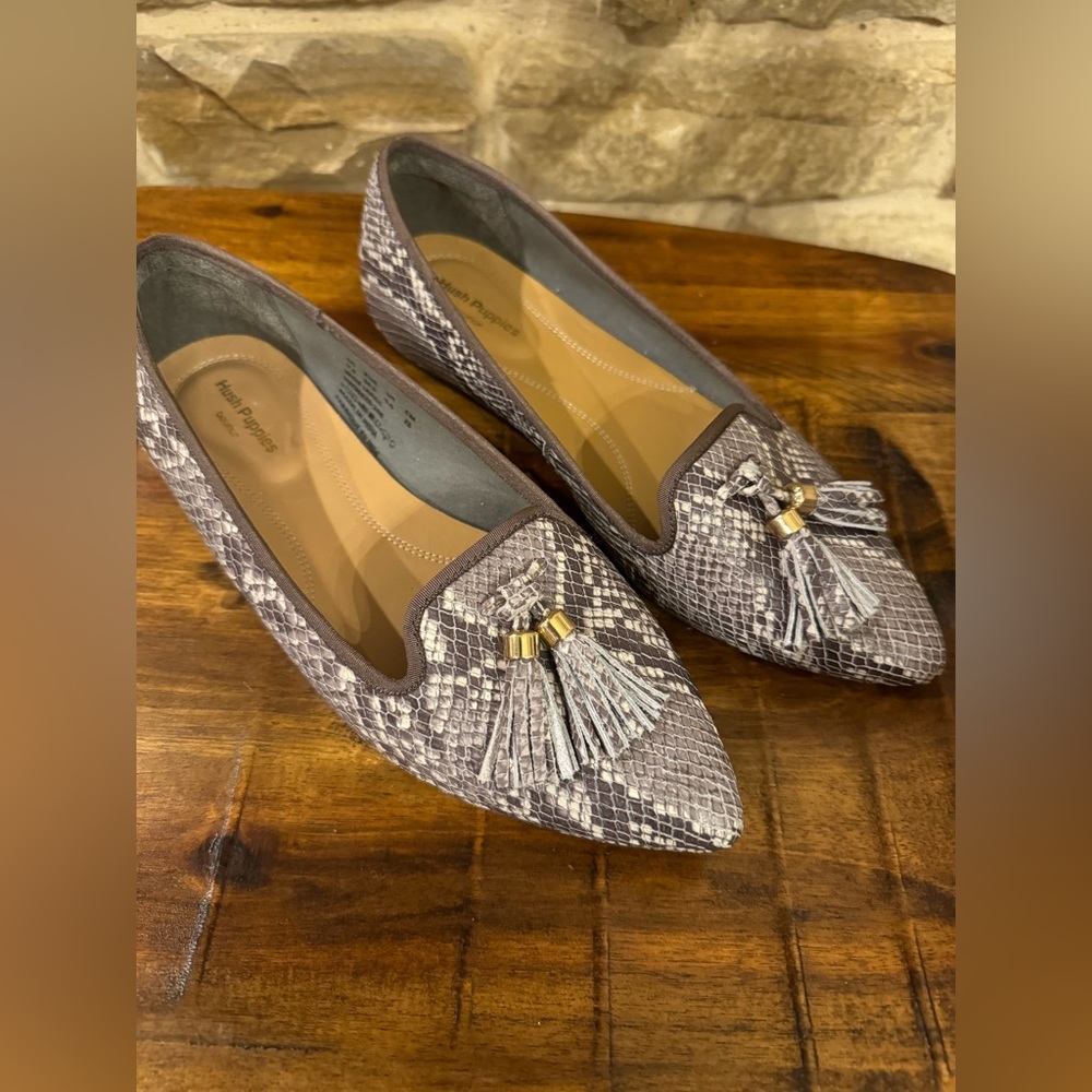 Hush Puppies Women's Sadie Tassel Faux Snakeskin Slipon Loafer Flat Size 7.5